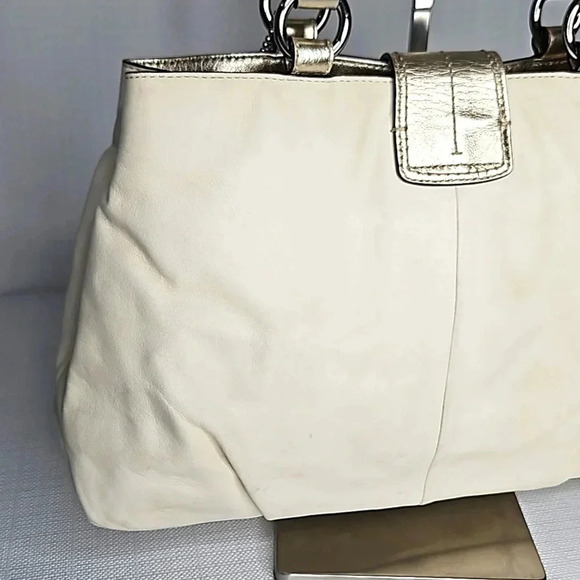 Coach Soho Cream and Gold Leather Tote with Magnetic Enclosure Women's Purse - Picture 8 of 16